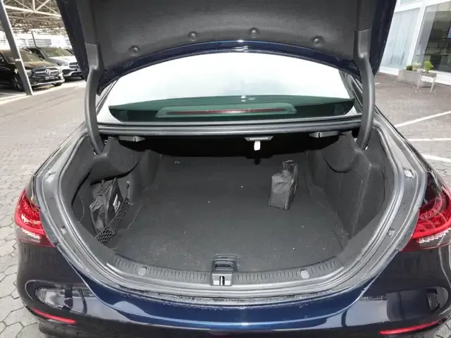 Mercedes-Benz E 63 AMG