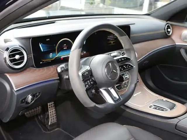 Mercedes-Benz E 63 AMG