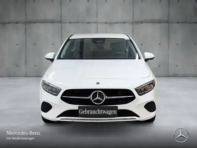 Mercedes-Benz A 220