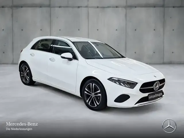 Mercedes-Benz A 220