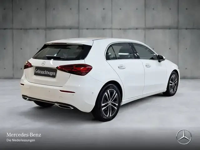 Mercedes-Benz A 220
