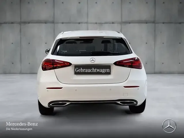 Mercedes-Benz A 220