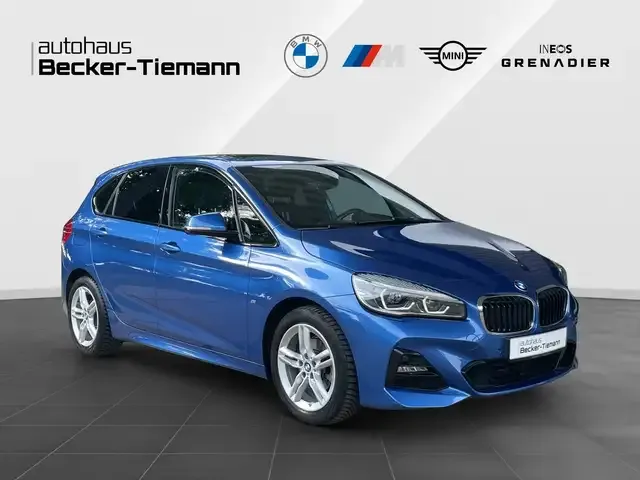 BMW 218