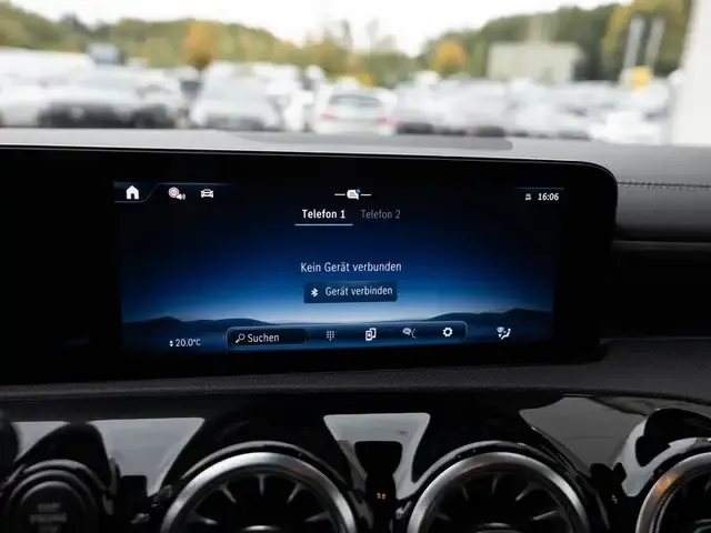 Mercedes-Benz CLA 220