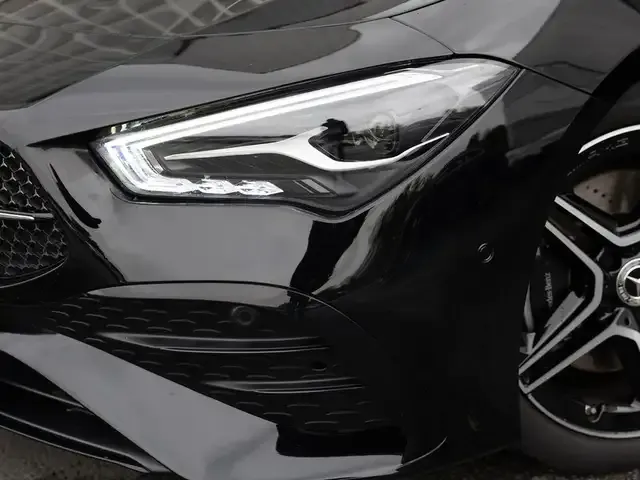 Mercedes-Benz CLA 220