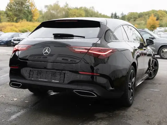 Mercedes-Benz CLA 220