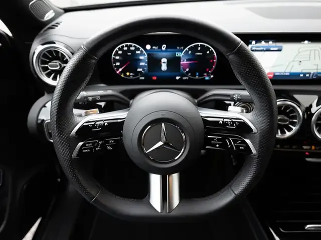 Mercedes-Benz CLA 220
