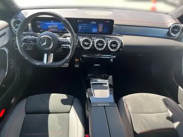 Mercedes-Benz CLA 220
