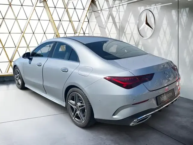 Mercedes-Benz CLA 220