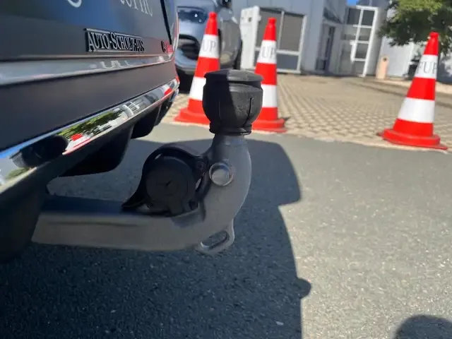 Mercedes-Benz CLA 220