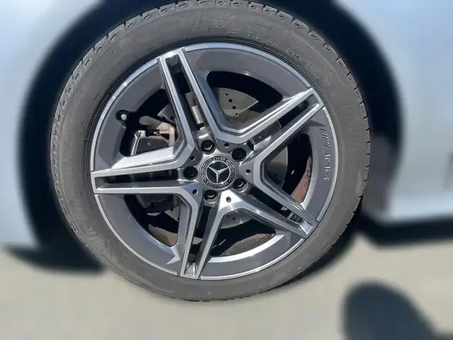 Mercedes-Benz CLA 220