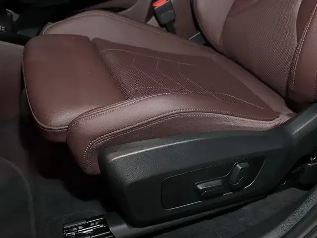 BMW 225