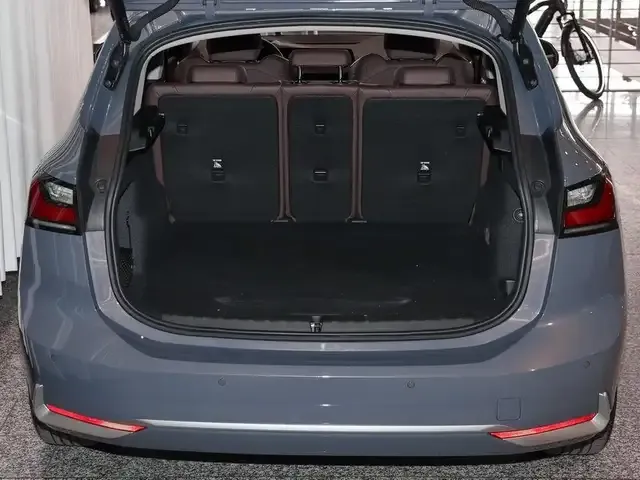 BMW 225