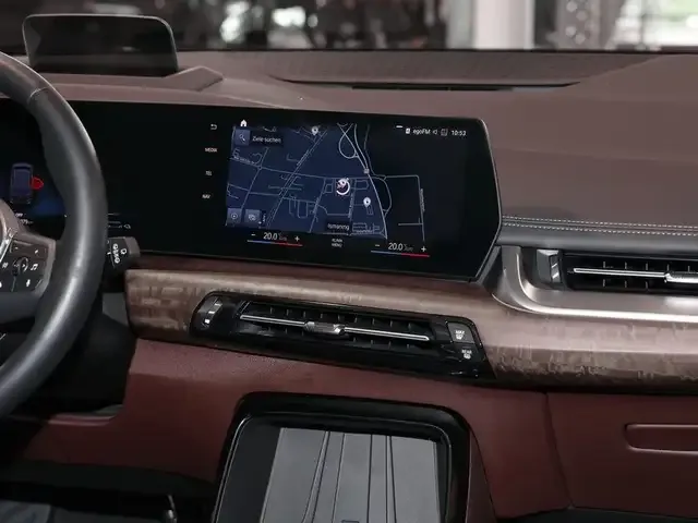 BMW 225