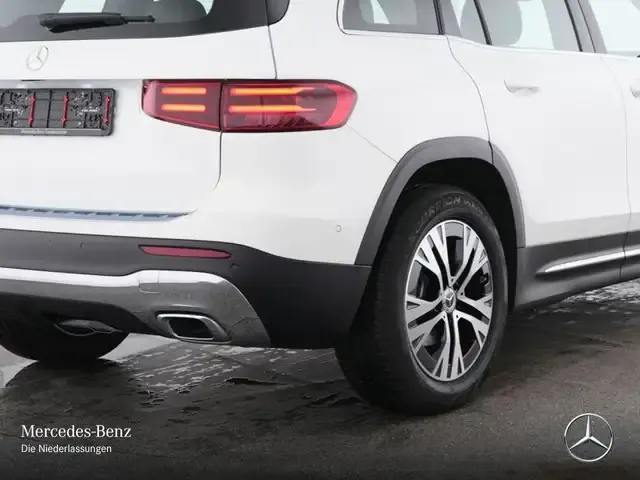 Mercedes-Benz GLB 180