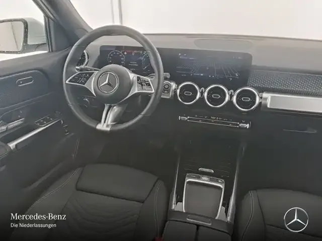 Mercedes-Benz GLB 180