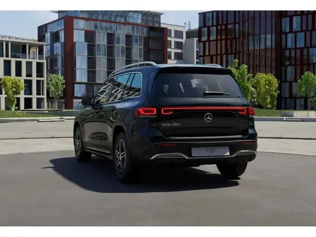 Mercedes-Benz EQB 250