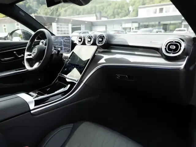 Mercedes-Benz CLE 300