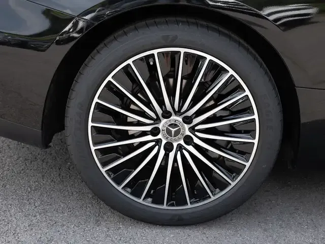 Mercedes-Benz CLE 300
