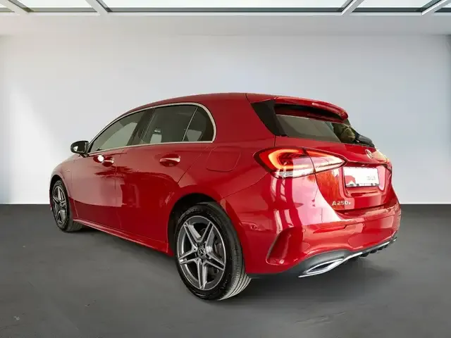 Mercedes-Benz A 250
