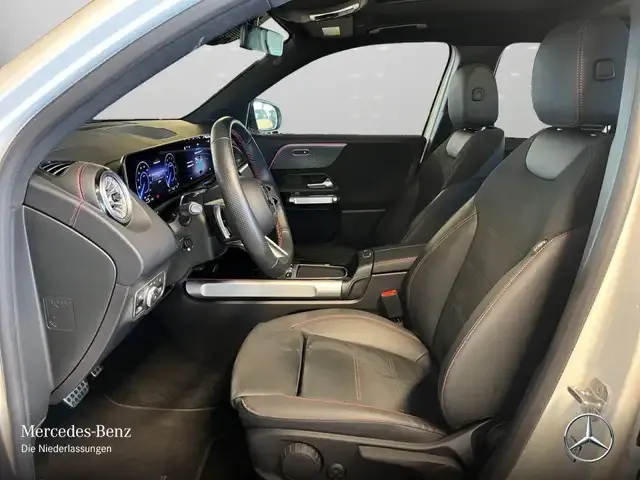 Mercedes-Benz EQB 300