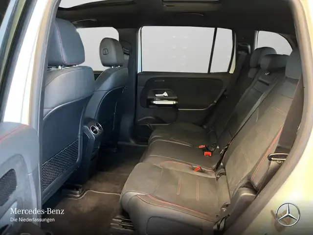 Mercedes-Benz EQB 300