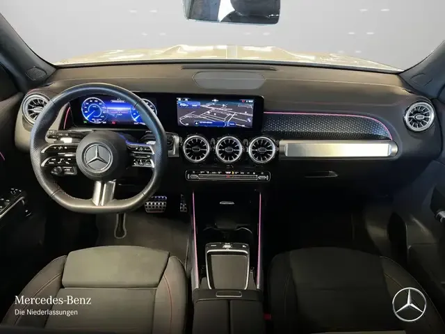 Mercedes-Benz EQB 300
