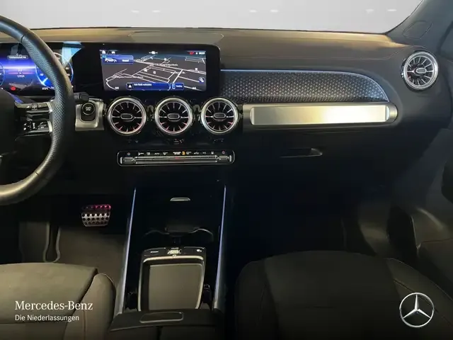 Mercedes-Benz EQB 300