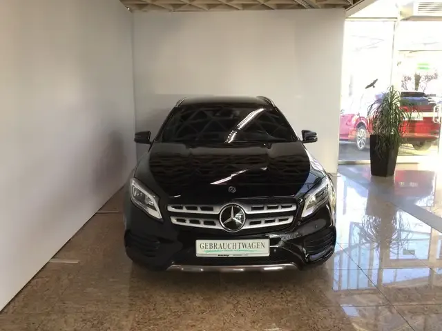Mercedes-Benz GLA 250
