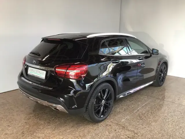 Mercedes-Benz GLA 250