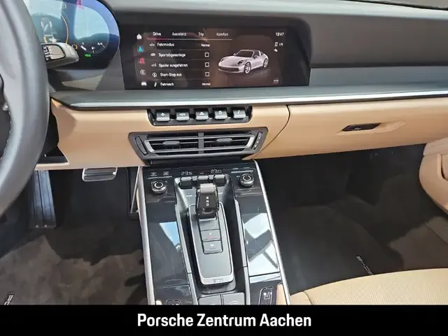 Porsche 992