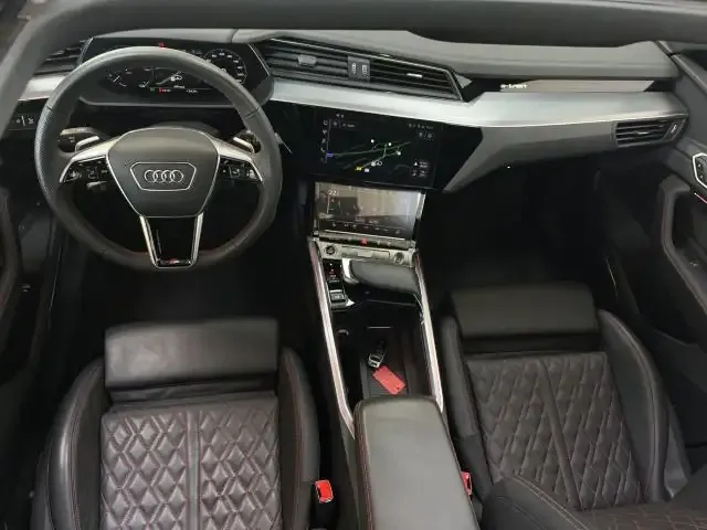 Audi Q8 e-tron