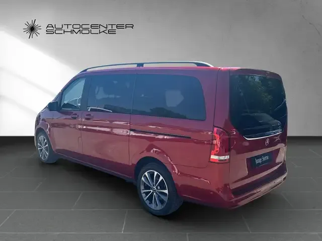 Mercedes-Benz V 220