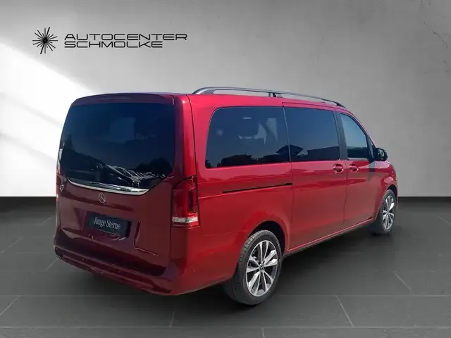 Mercedes-Benz V 220