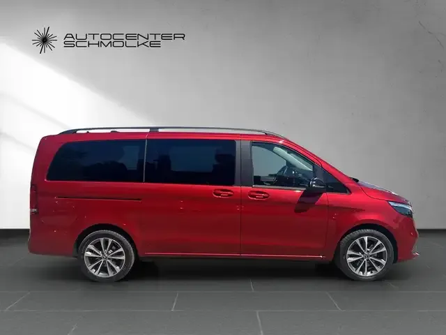 Mercedes-Benz V 220