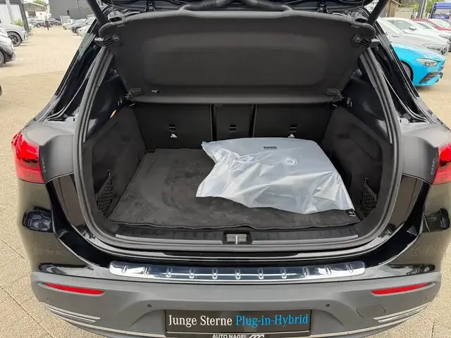 Mercedes-Benz EQA 300