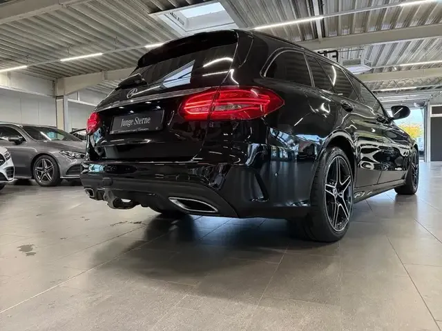 Mercedes-Benz C 220