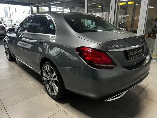Mercedes-Benz C 300