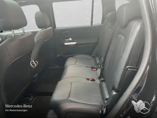 Mercedes-Benz EQB 300
