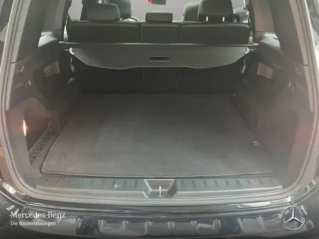 Mercedes-Benz EQB 300