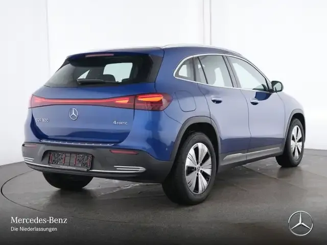 Mercedes-Benz EQA 300