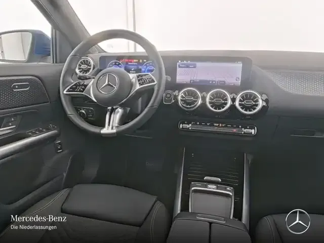 Mercedes-Benz EQA 300