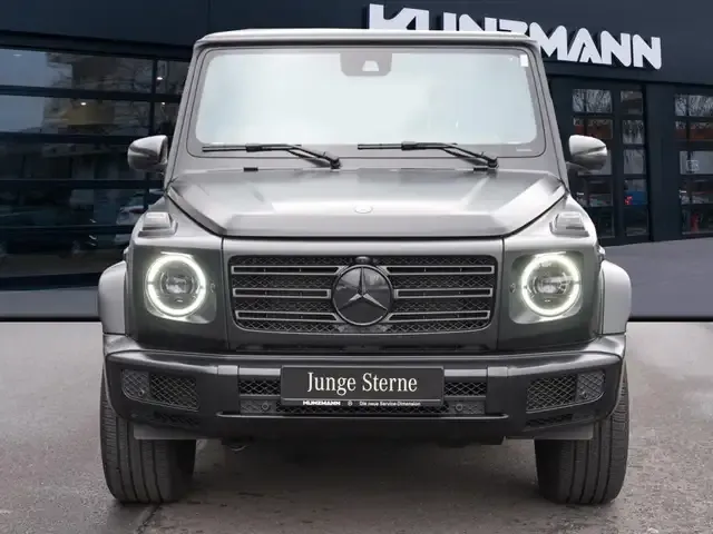 Mercedes-Benz G 500