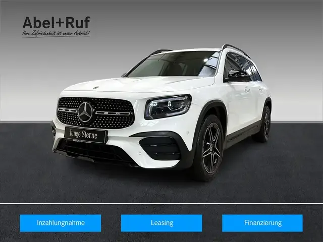 Mercedes-Benz GLB 220