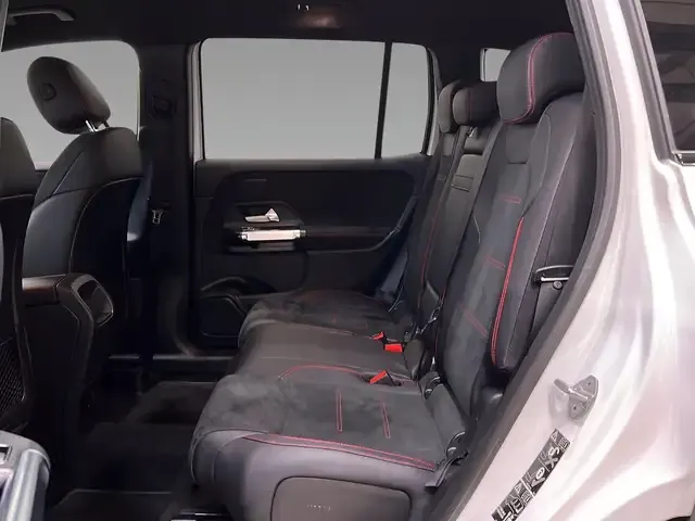 Mercedes-Benz GLB 220