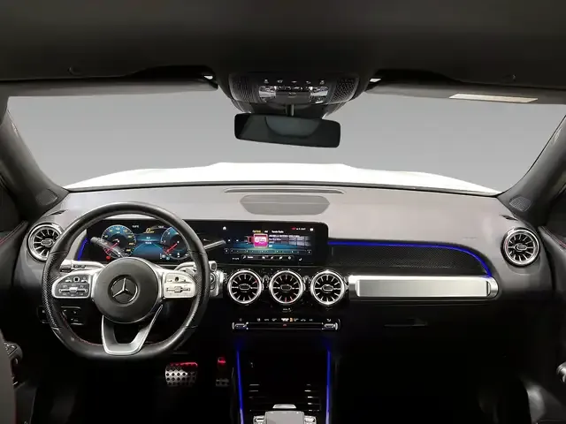 Mercedes-Benz GLB 220