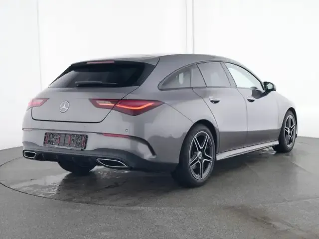 Mercedes-Benz CLA 180