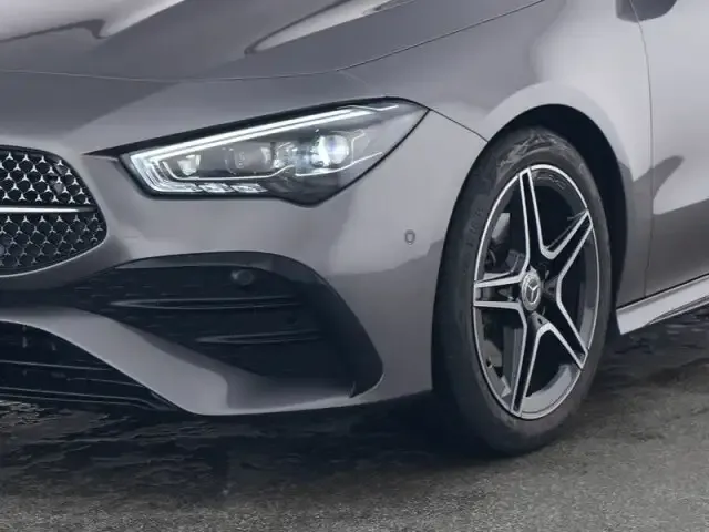 Mercedes-Benz CLA 180