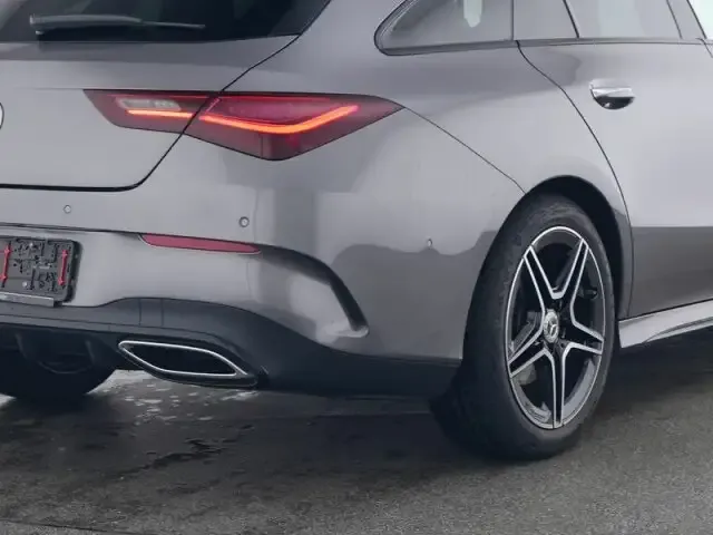 Mercedes-Benz CLA 180