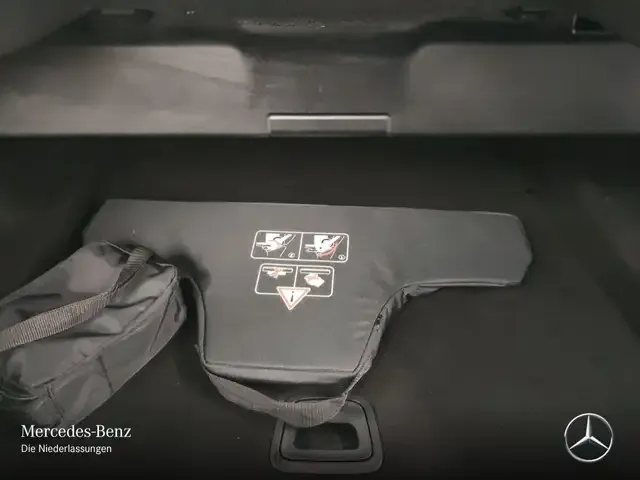 Mercedes-Benz CLE 200